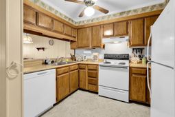 9501 Shore Dr.  photo 4