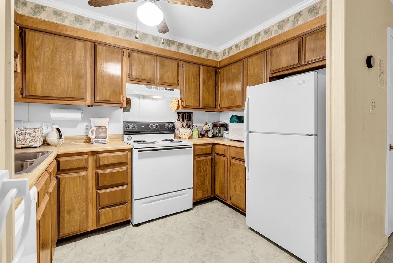 9501 Shore Dr.  Photo 5