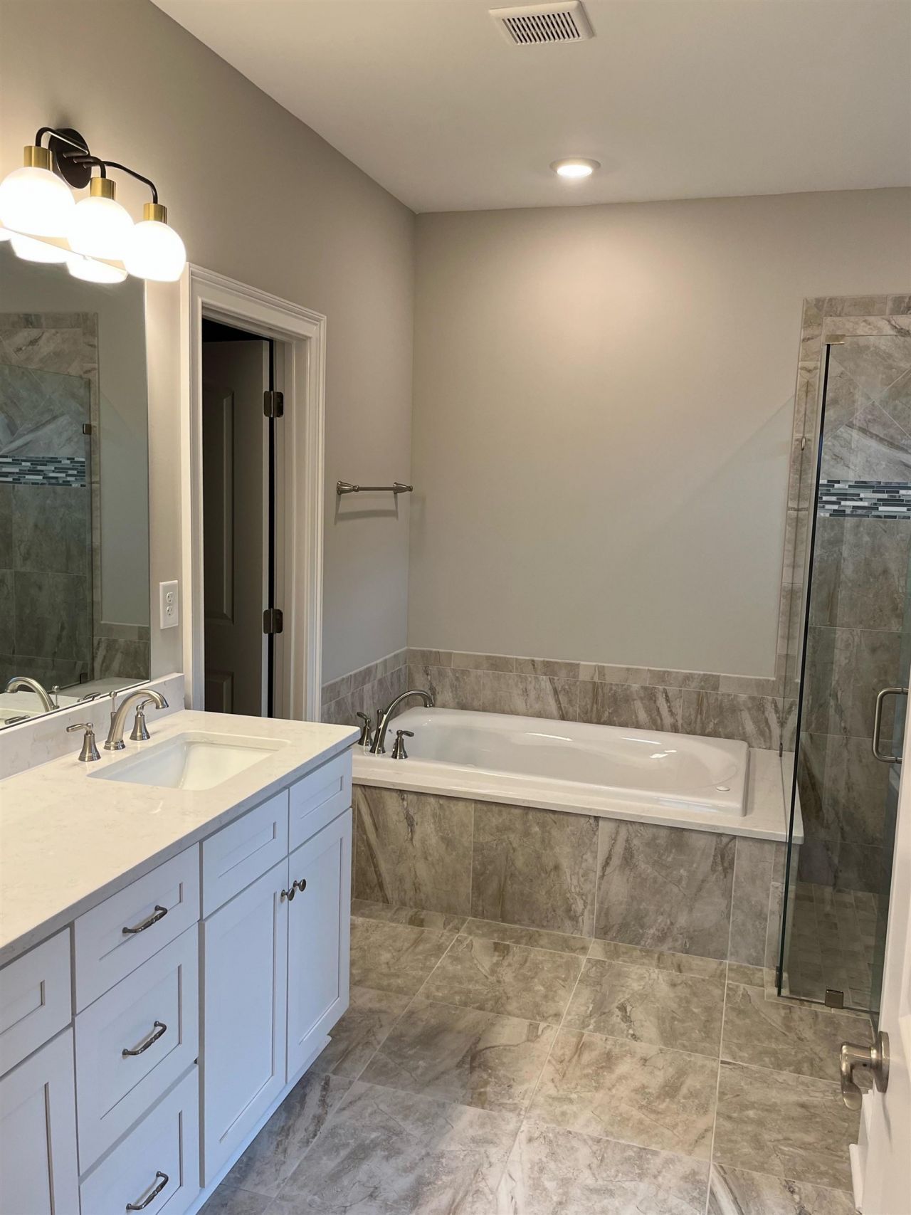 454 Pompano Court  Photo 10