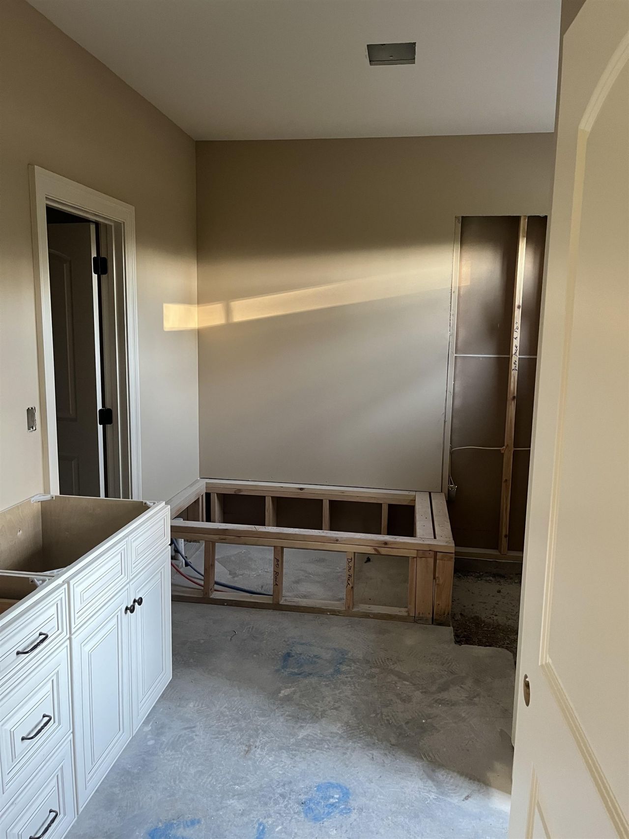 454 Pompano Court  Photo 32