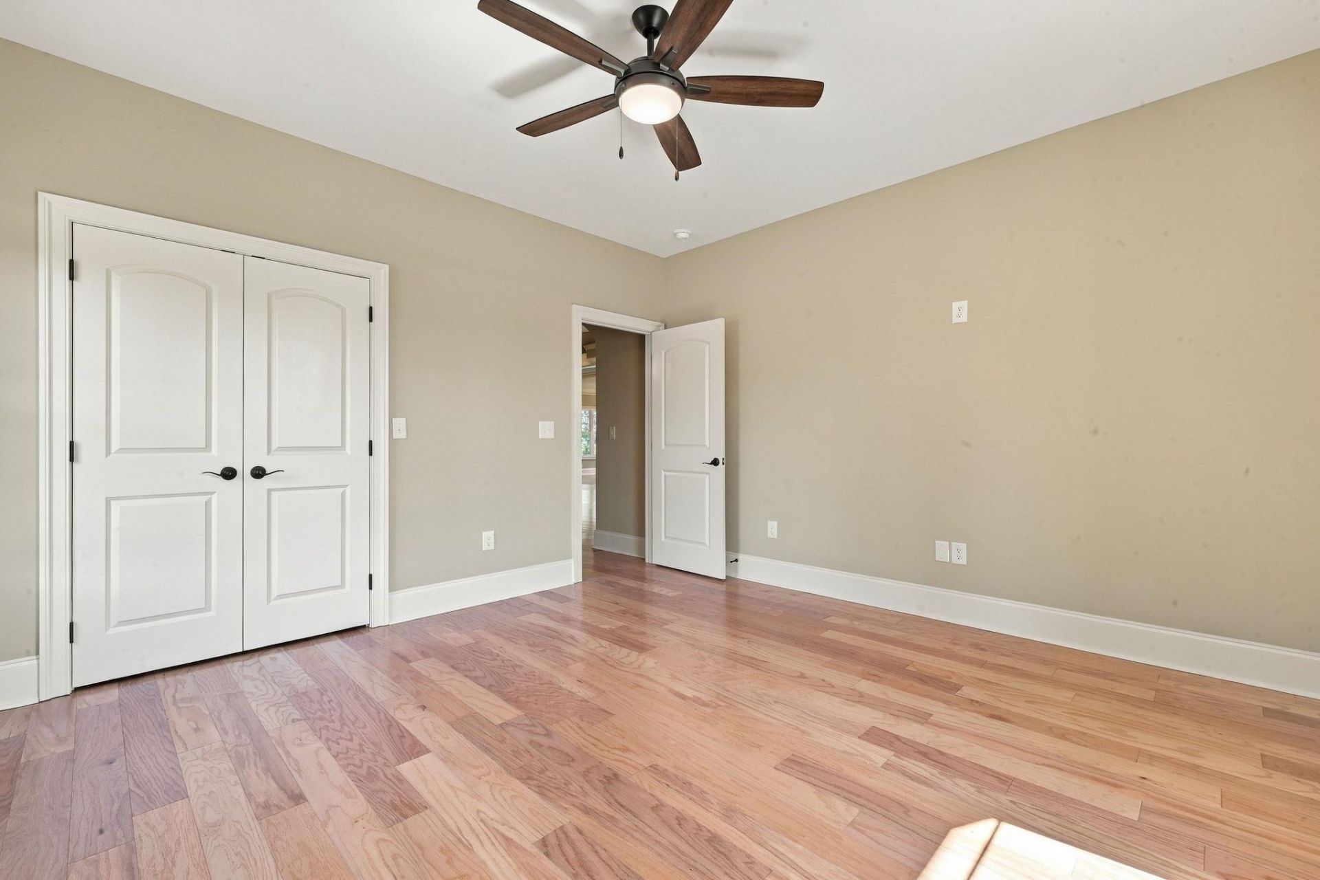 454 Pompano Court Photo 5