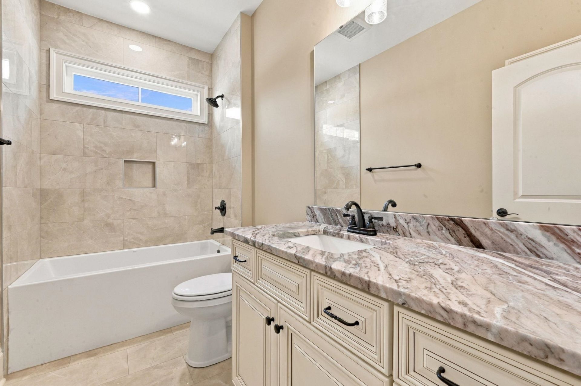 454 Pompano Court Photo 7