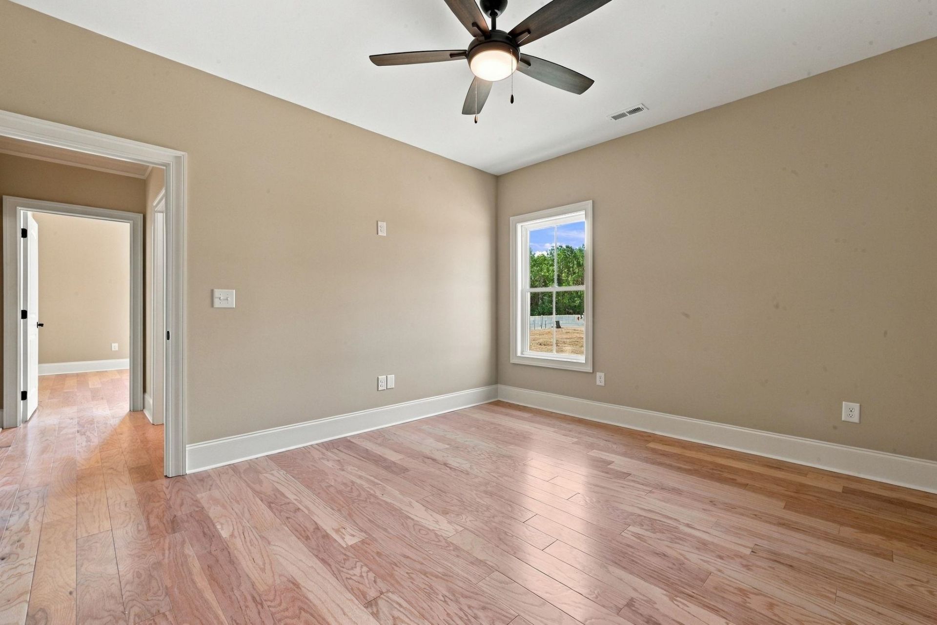 454 Pompano Court Photo 9