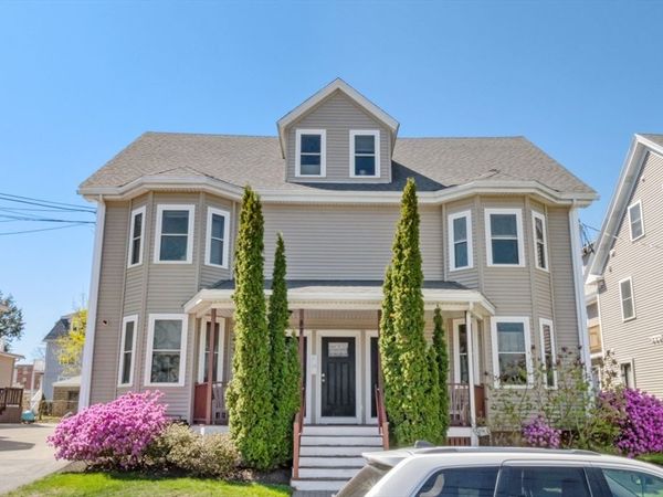 87 Ash St, Unit 2-2, Waltham, MA 02453