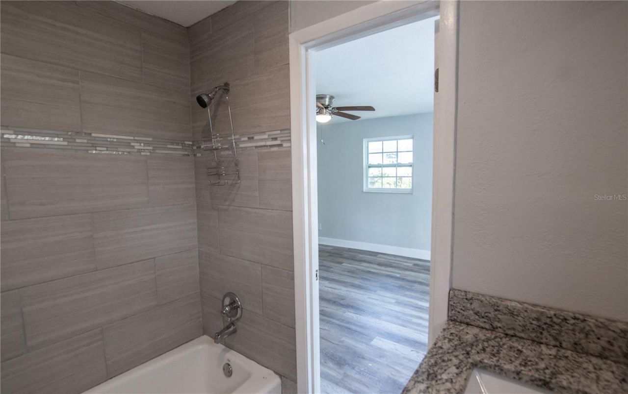 4710 W Price Avenue, Tampa, FL 33611 Photo