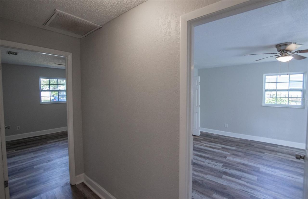 4710 W Price Avenue, Tampa, FL 33611 Photo