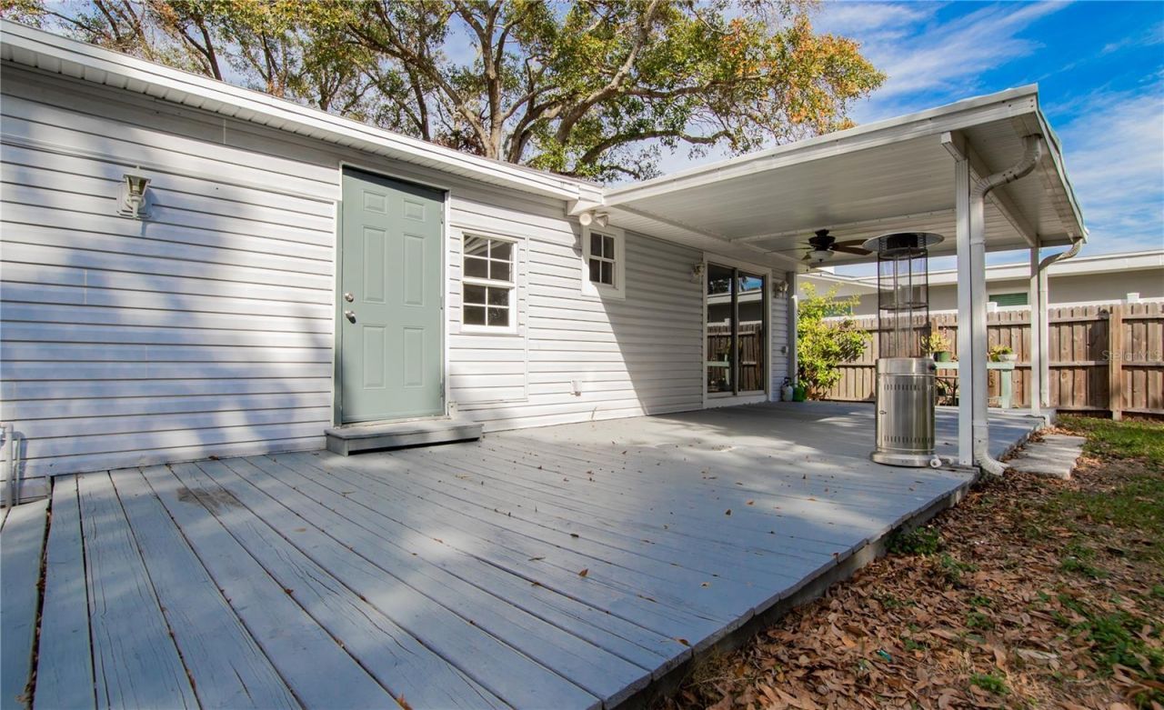 4710 W Price Avenue, Tampa, FL 33611 Photo