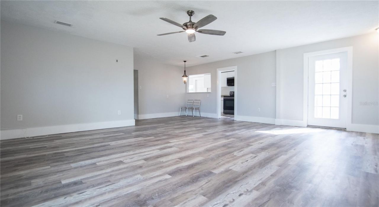 4710 W Price Avenue, Tampa, FL 33611 Photo