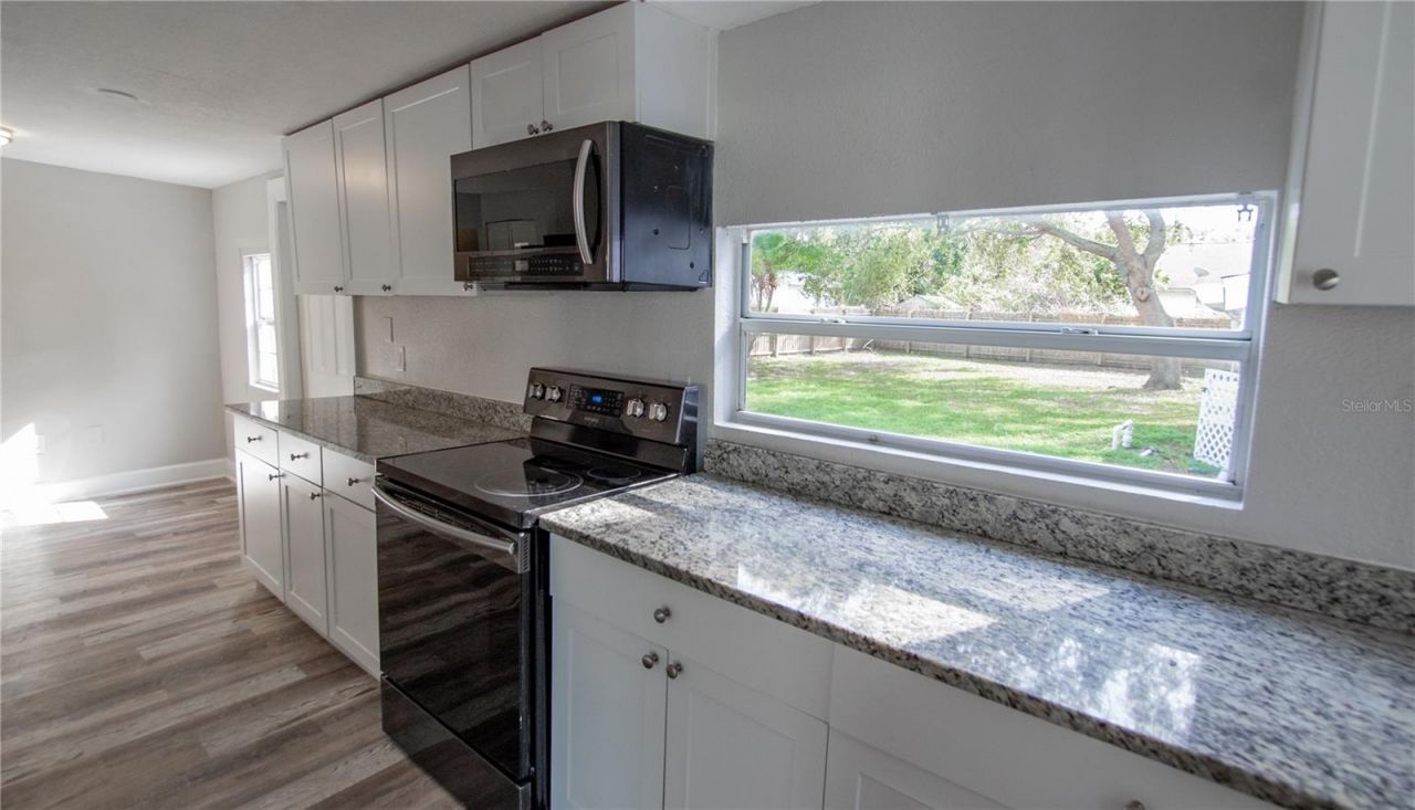 4710 W Price Avenue, Tampa, FL 33611 Photo