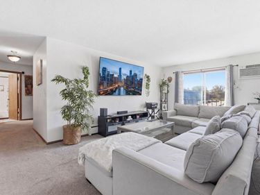 819 11th Avenue S, Unit 7, Hopkins, MN 55343