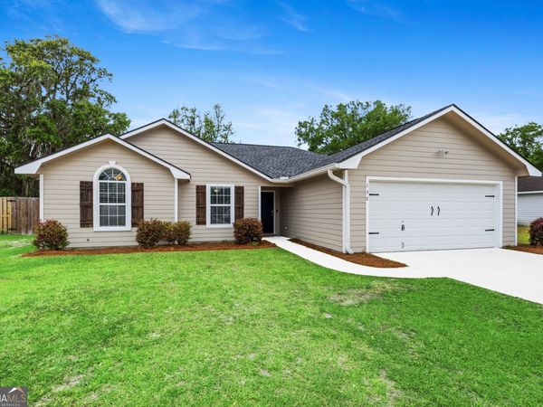 132 Lake Victoria Drive, Kingsland, GA 31548