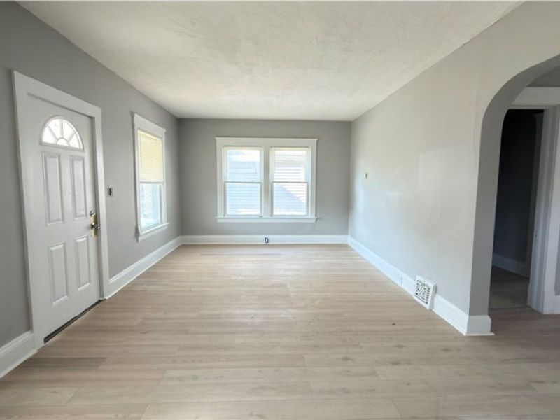 3581 E 149th Street, Cleveland, OH 44120 Photo 3