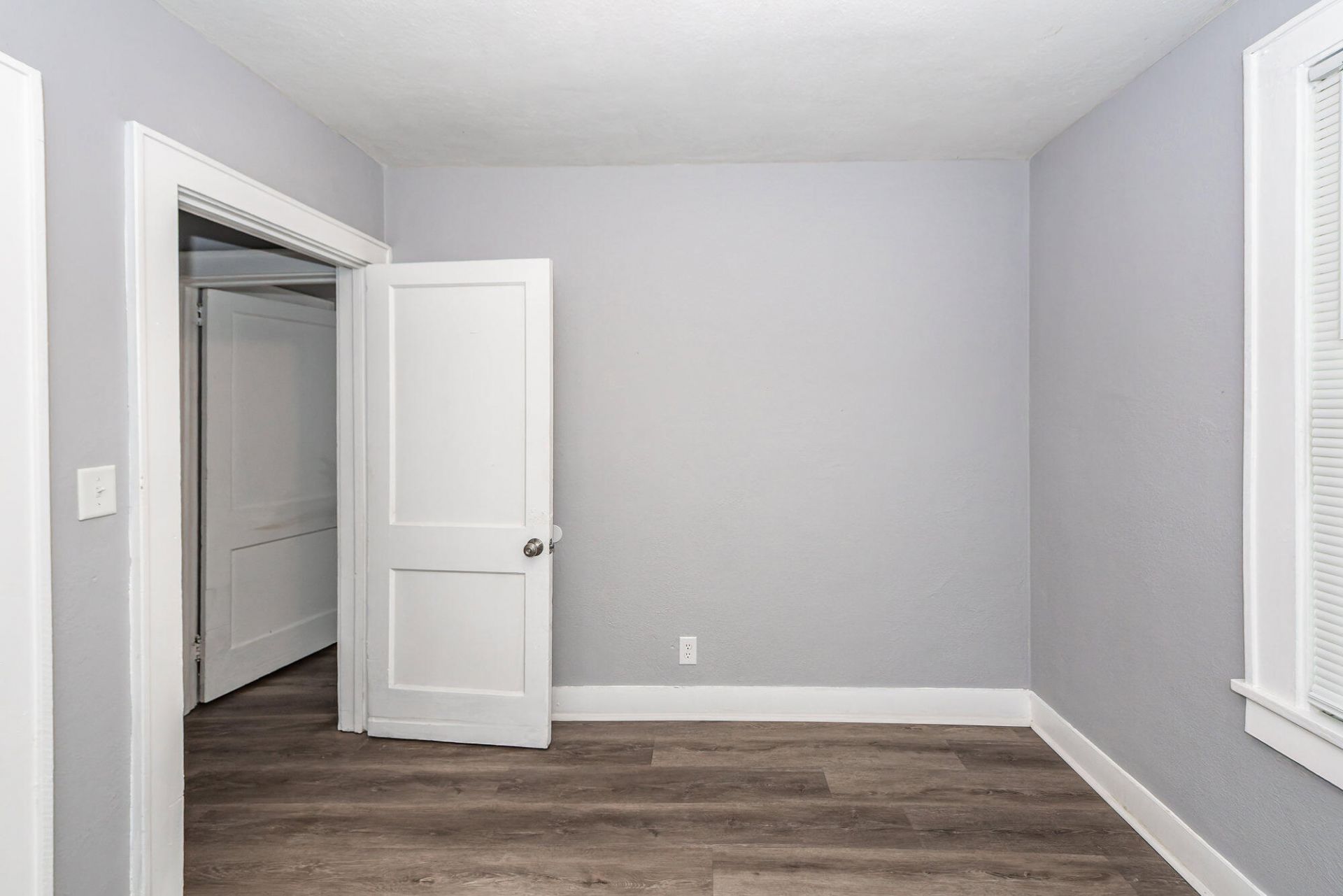 2620 Woodlawn Avenue Photo 25