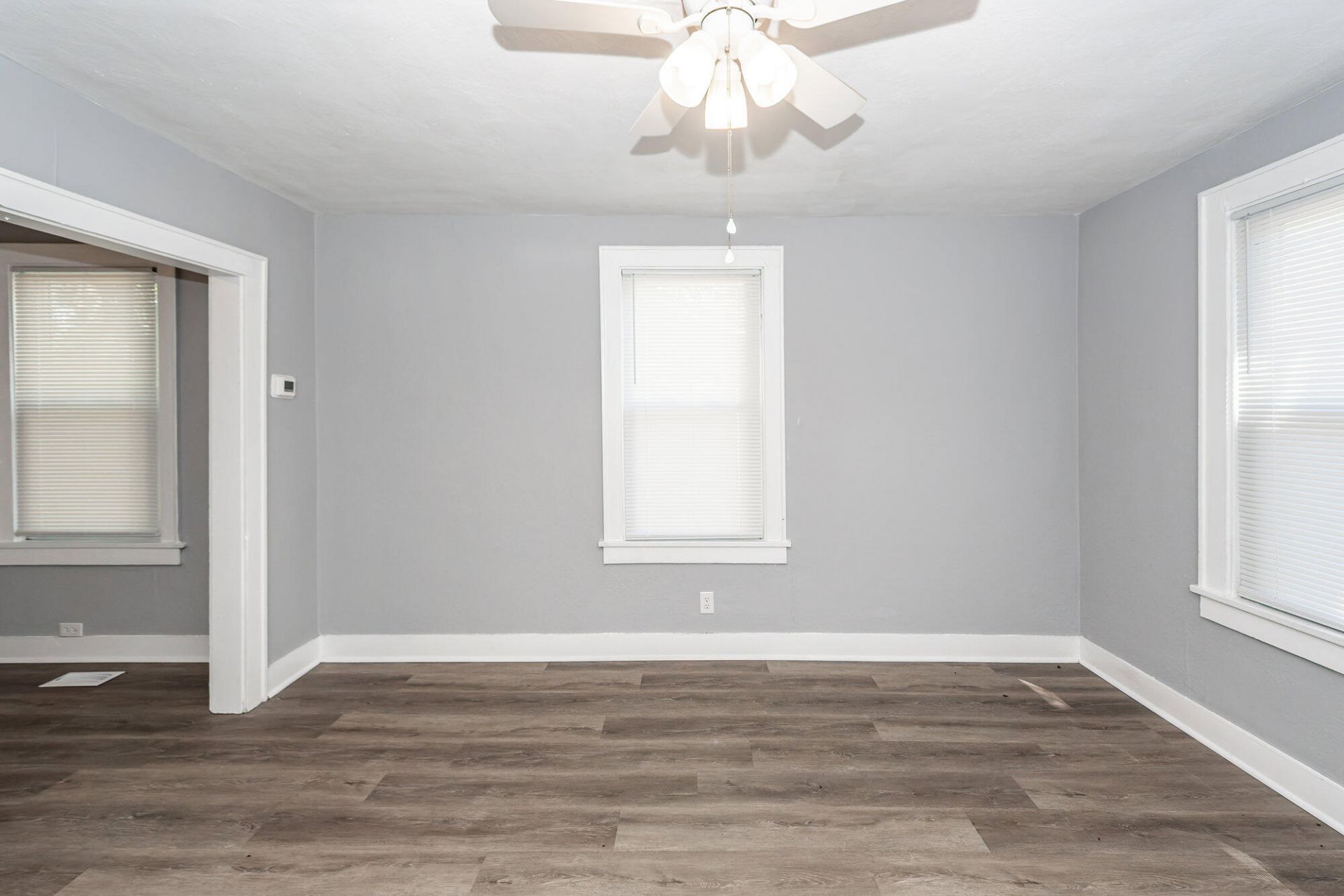 2620 Woodlawn Avenue Photo 6