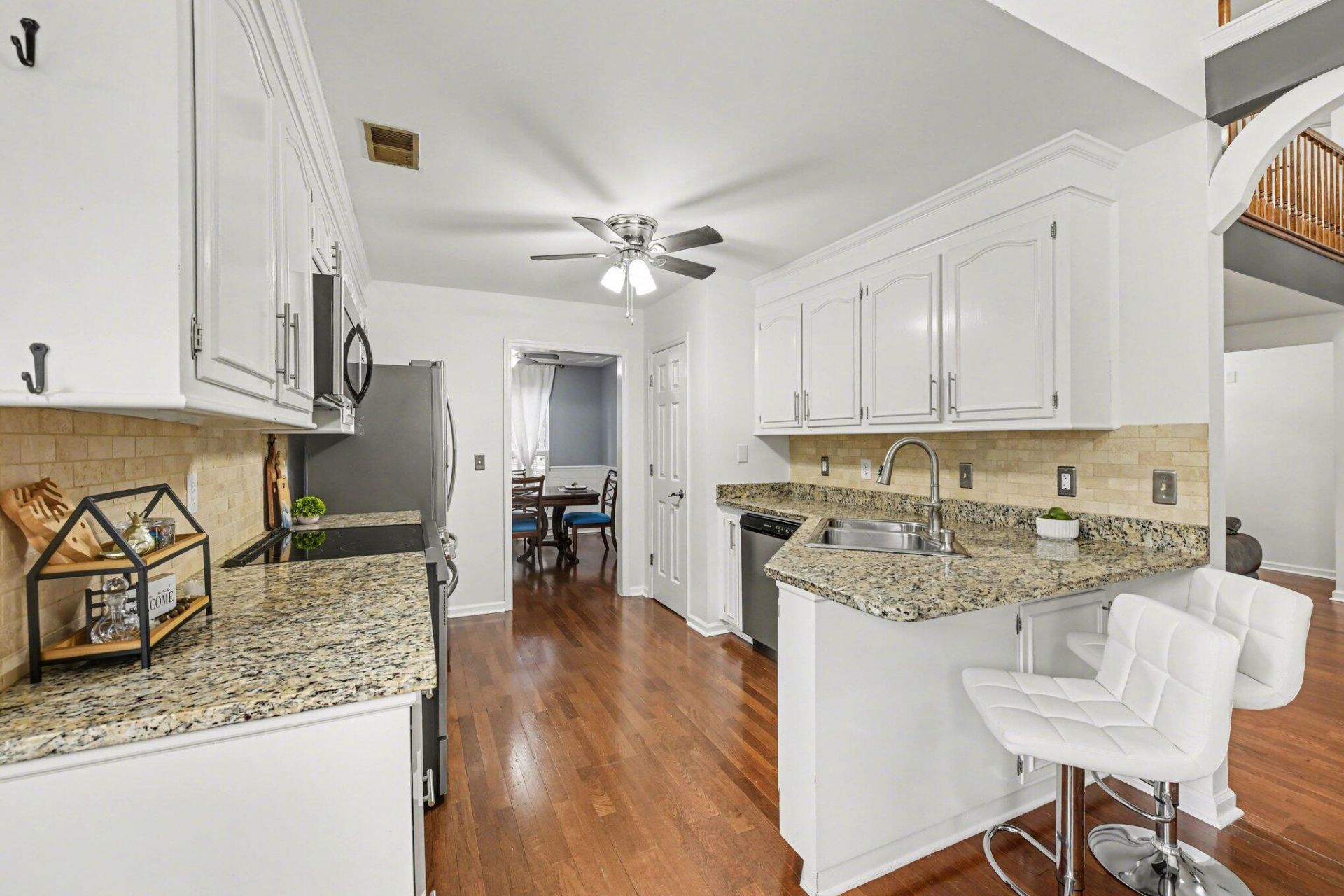 204 Wickford Court Photo 16
