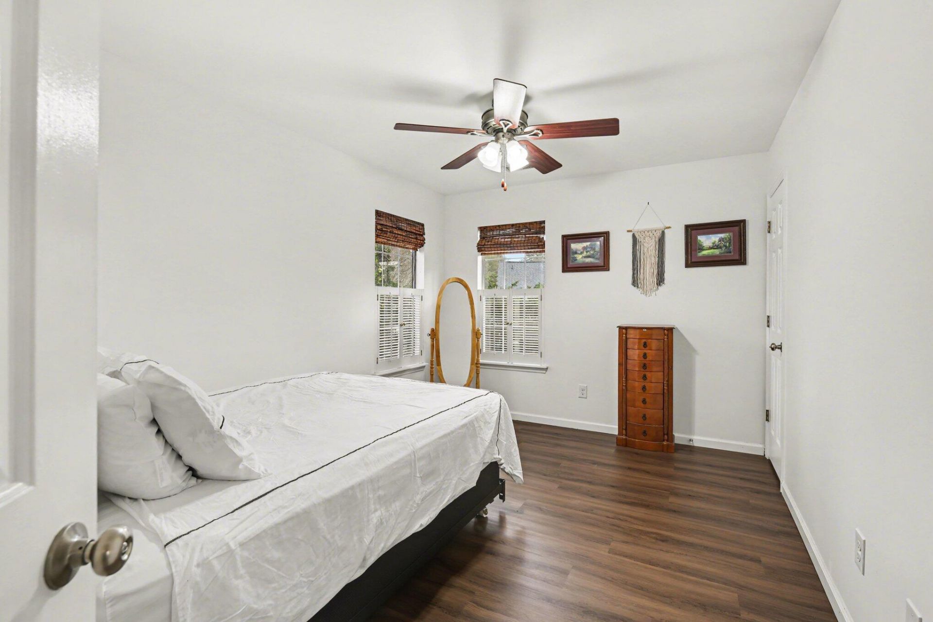 204 Wickford Court Photo 28