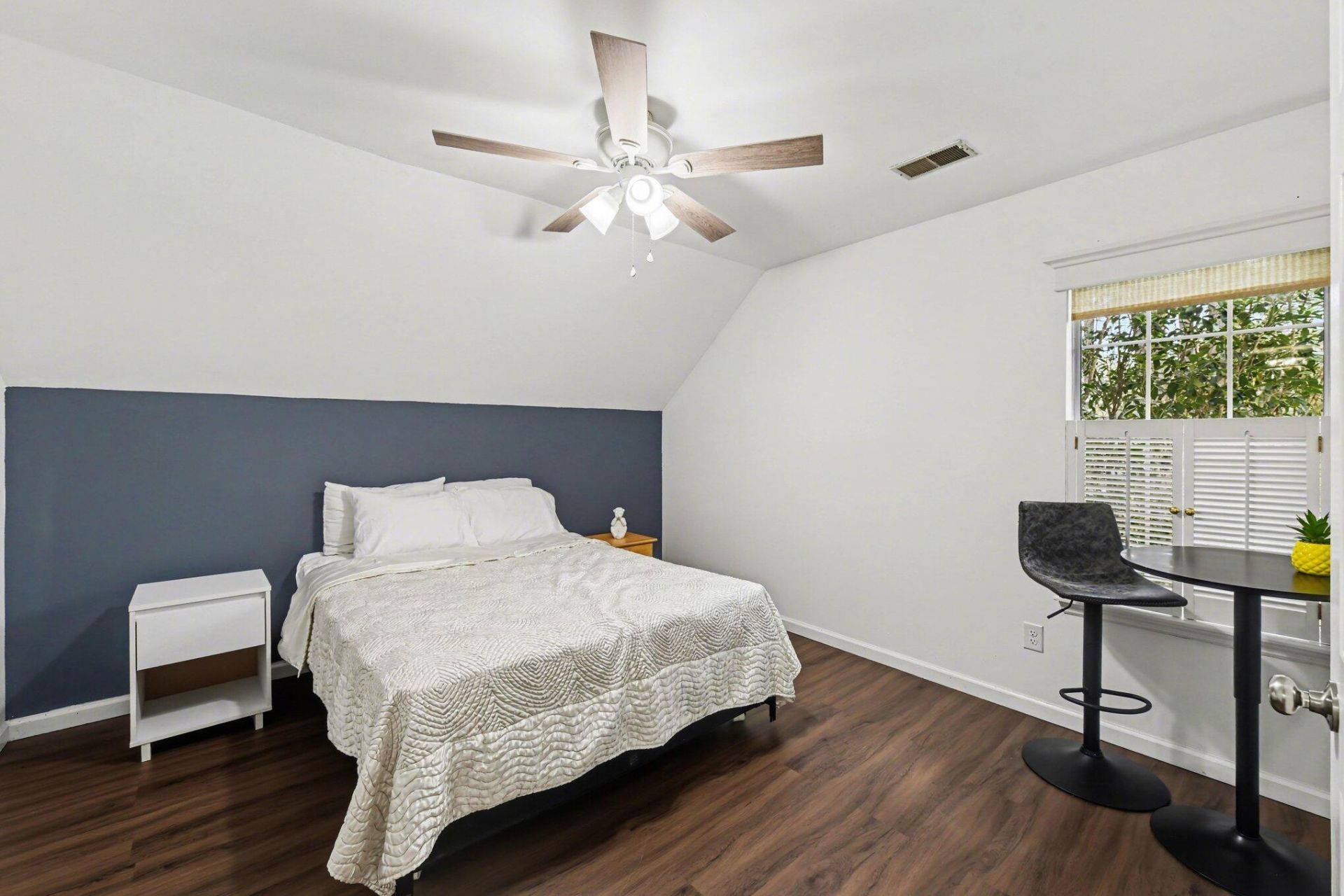 204 Wickford Court Photo 30