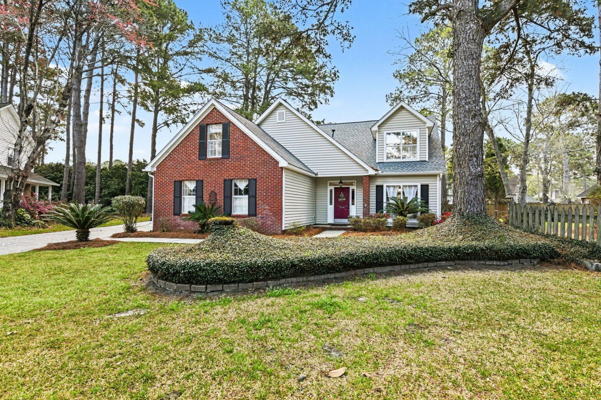 204 Wickford Court Photo 39