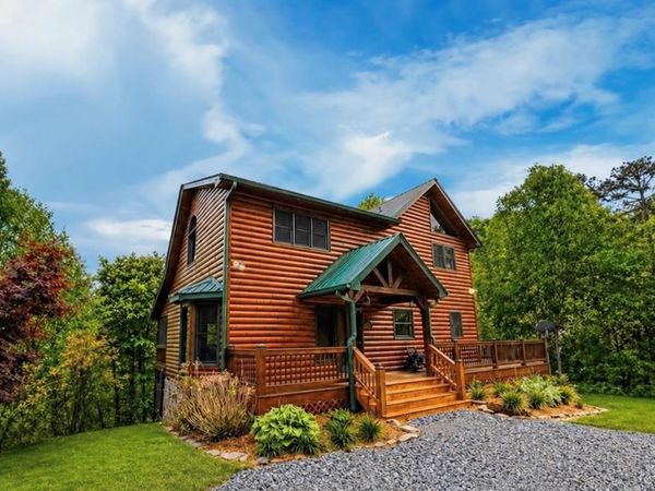 260 Down Under Road, Blue Ridge, GA 30513