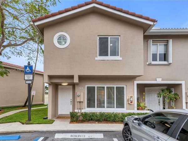 164 Riviera Cir , Weston, FL 33326
