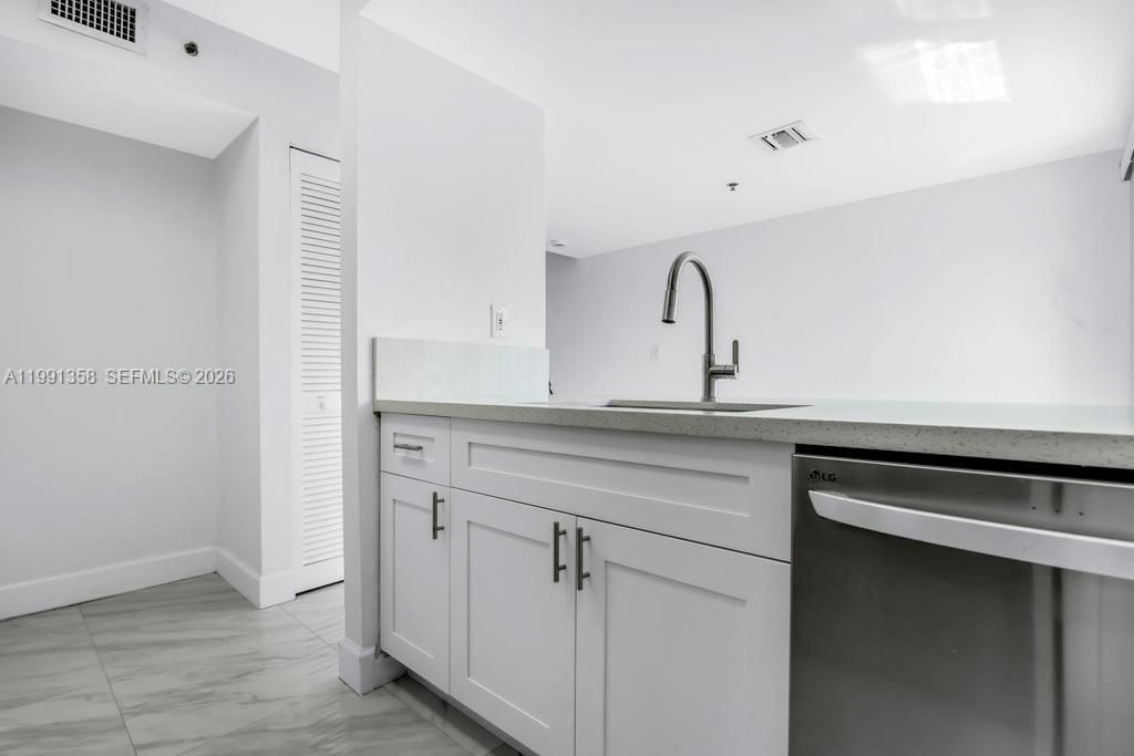 164 Riviera Cir, Weston, FL 33326 Photo