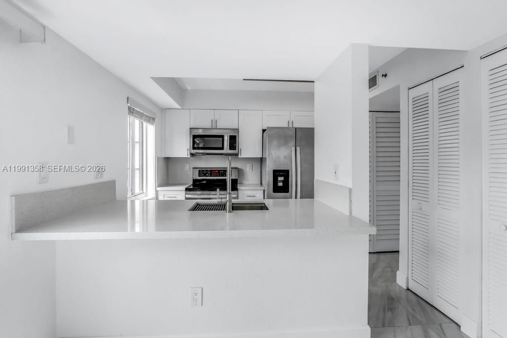 164 Riviera Cir, Weston, FL 33326 Photo