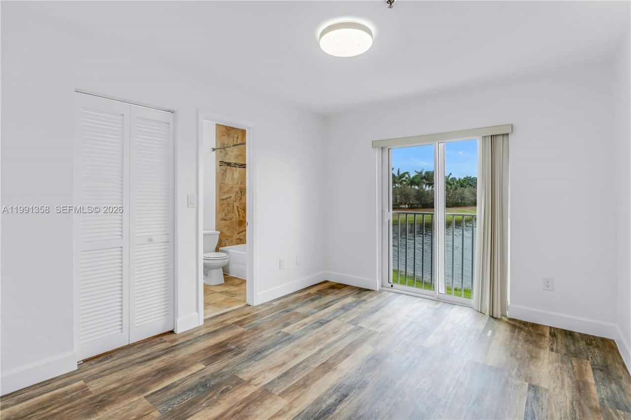 164 Riviera Cir, Weston, FL 33326 Photo