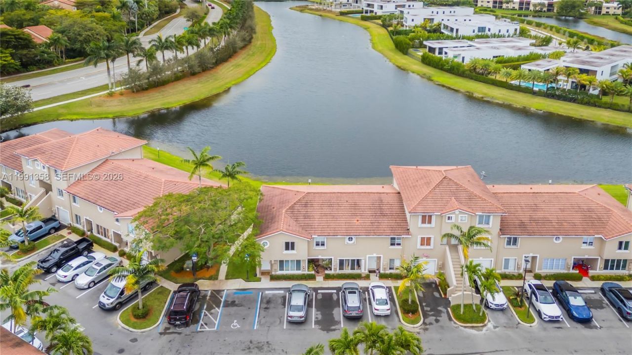 164 Riviera Cir, Weston, FL 33326 Photo