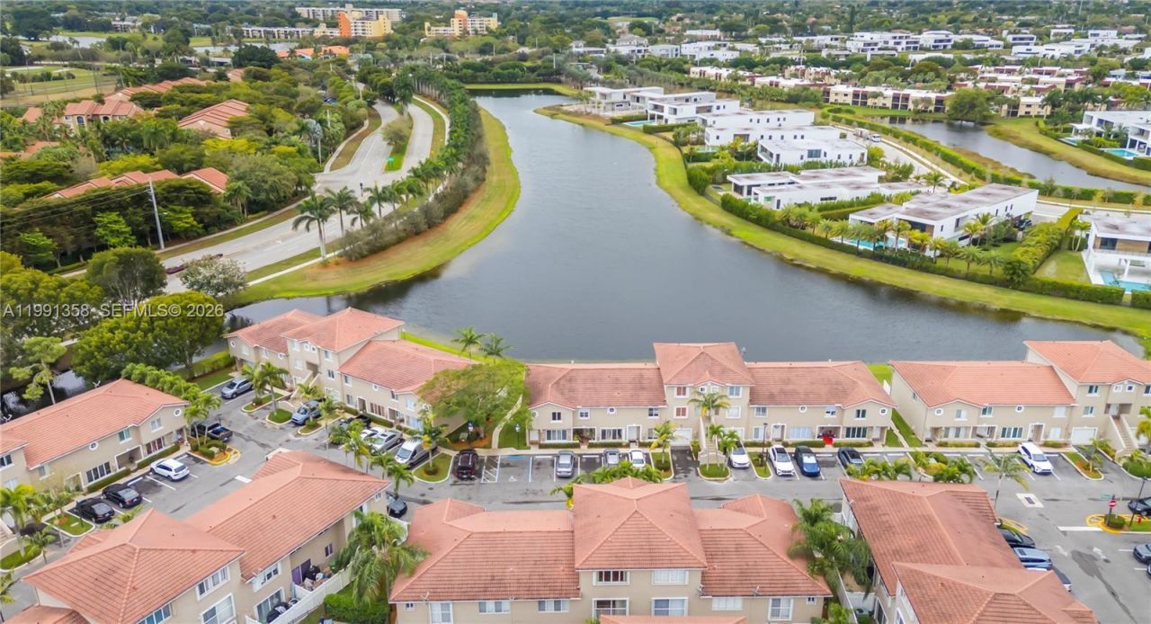 164 Riviera Cir, Weston, FL 33326 Photo