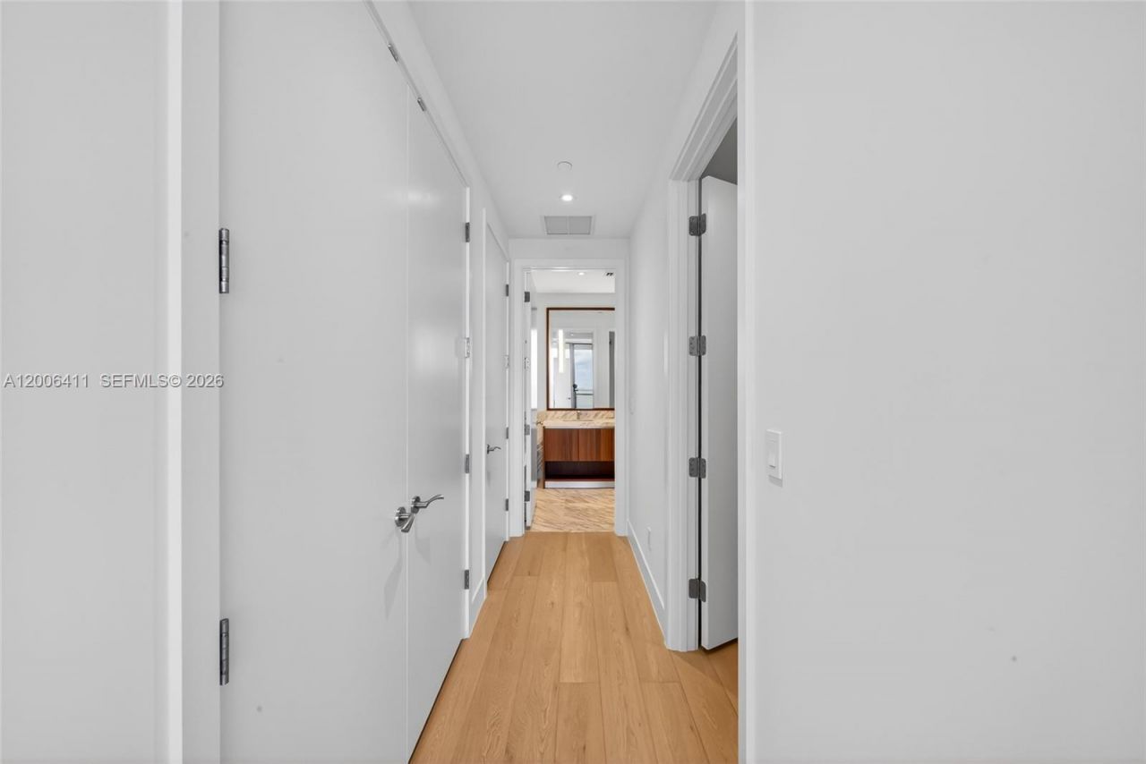 175 SE 25th Road , Unit 1202, Miami, FL 33129 Photo