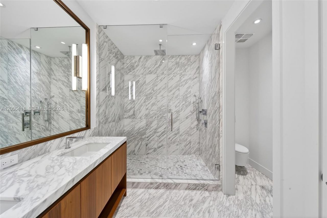 175 SE 25th Road , Unit 1202, Miami, FL 33129 Photo