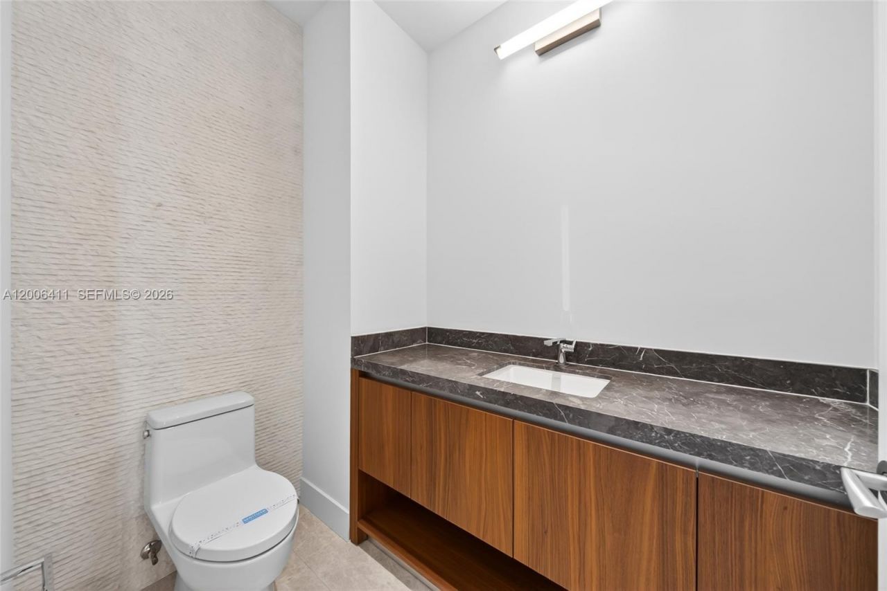 175 SE 25th Road , Unit 1202, Miami, FL 33129 Photo