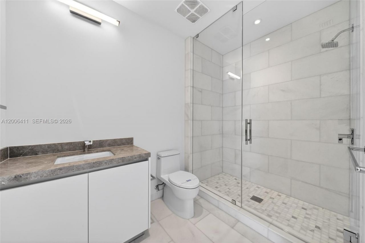 175 SE 25th Road , Unit 1202, Miami, FL 33129 Photo