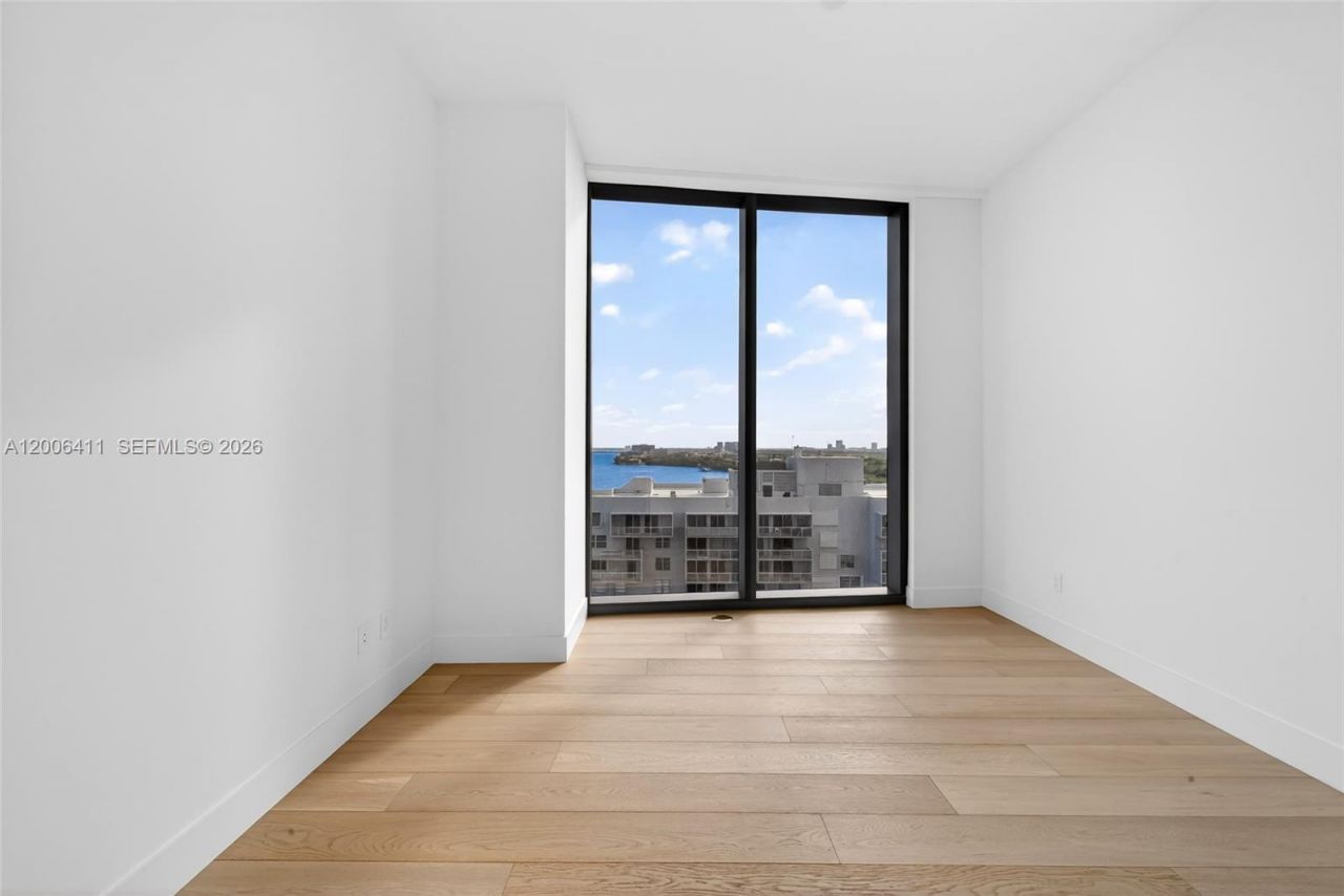 175 SE 25th Road , Unit 1202, Miami, FL 33129 Photo