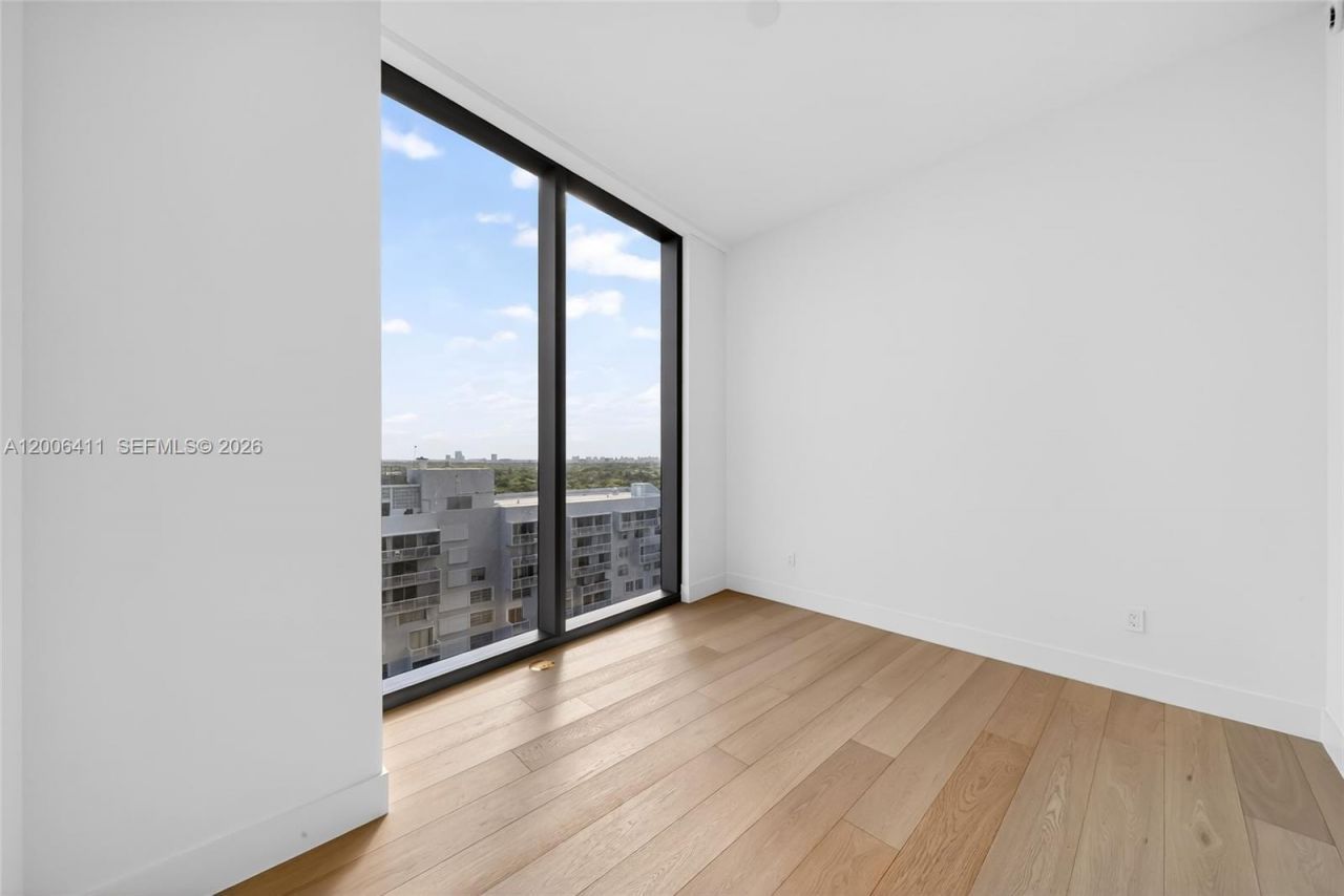 175 SE 25th Road , Unit 1202, Miami, FL 33129 Photo
