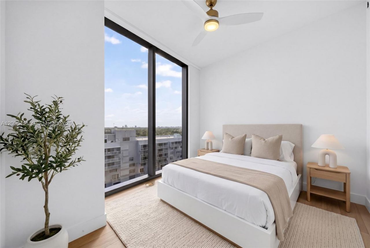 175 SE 25th Road , Unit 1202, Miami, FL 33129 Photo