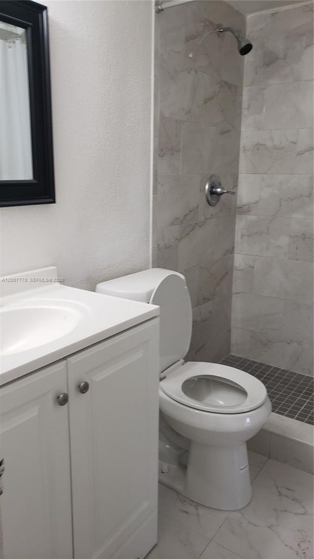 1251 NE 108th St , Unit 215, Miami, FL 33161 Photo
