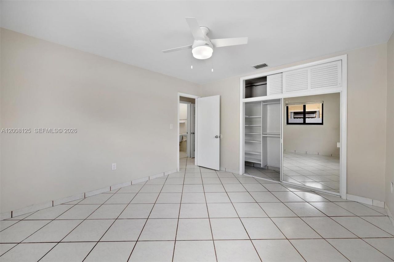 10320 SW 38th Ter, Miami, FL 33165 Photo