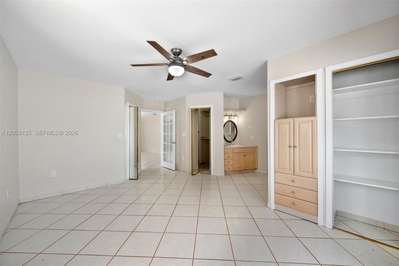 10320 SW 38th Ter, Miami, FL 33165 Photo