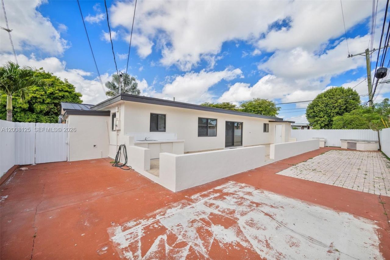 10320 SW 38th Ter, Miami, FL 33165 Photo