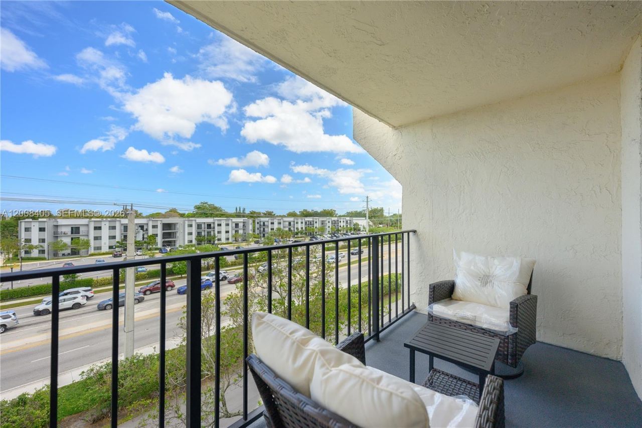 6195 Rock Island Rd , Unit 503, Tamarac, FL 33319 Photo