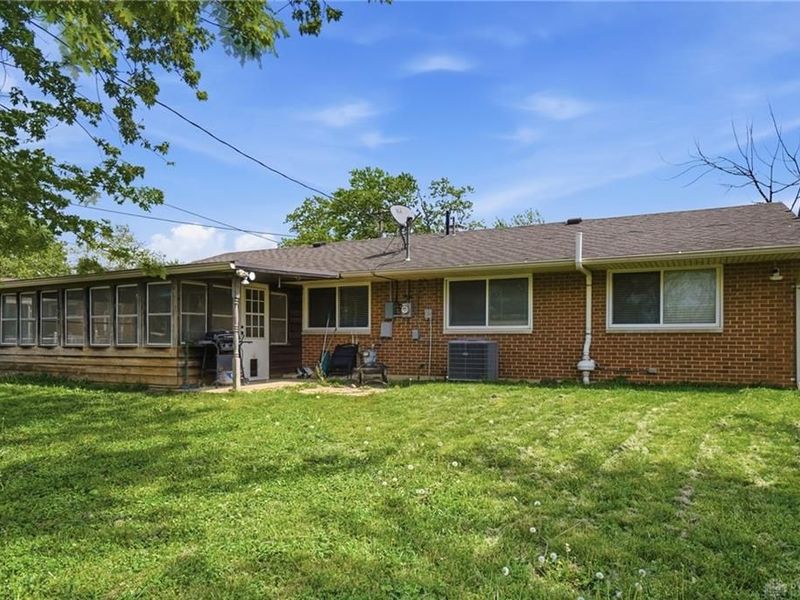 6629 Hubbard Drive, Huber Heights, OH 45424 Photo 1