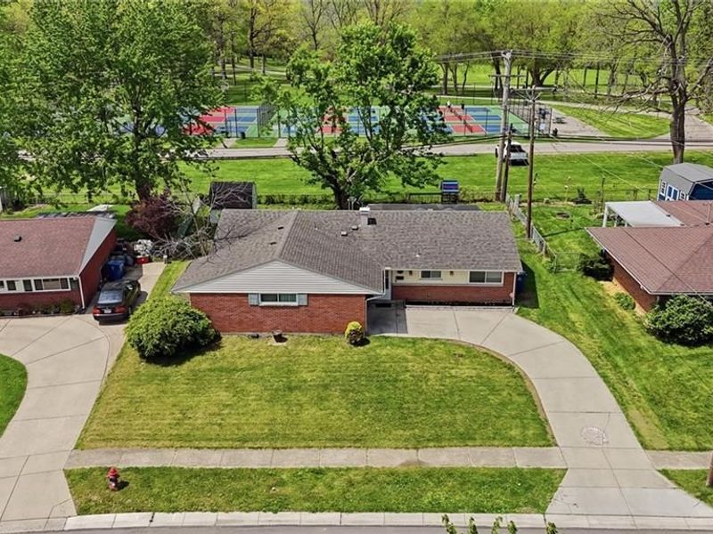 6629 Hubbard Drive, Huber Heights, OH 45424 Photo 2