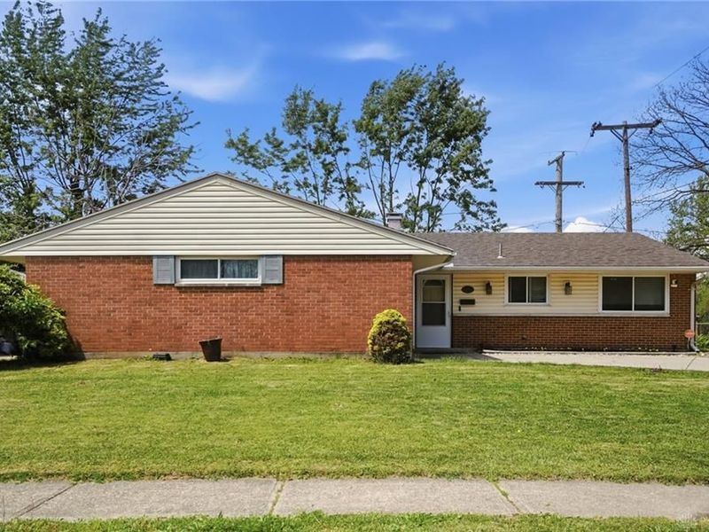 6629 Hubbard Drive, Huber Heights, OH 45424 Photo 6