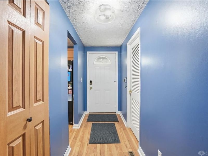 6629 Hubbard Drive, Huber Heights, OH 45424 Photo 8