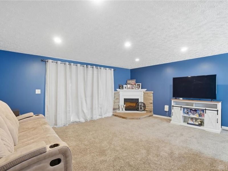 6629 Hubbard Drive, Huber Heights, OH 45424 Photo 9
