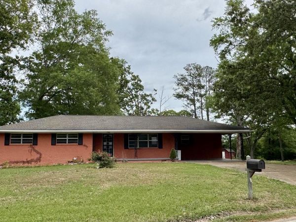 3592 S Green St., Tupelo, MS 38801