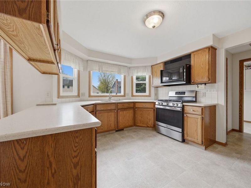 2200 Rohrer Street NW, North Canton, OH 44720 Photo 6