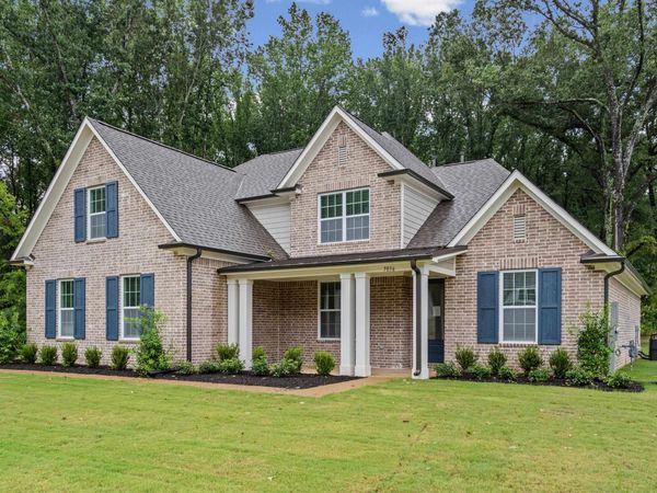 7036 WALKER FARMS DR, Bartlett, TN 38002