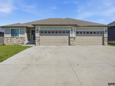 512 Waterside Way , Lincoln, NE 68527